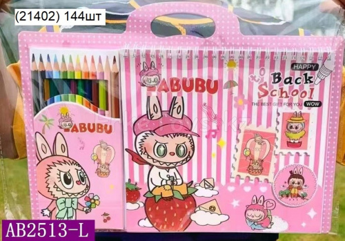 картинка Альбом Лабубу с цветными карандашами от магазина Игрушек